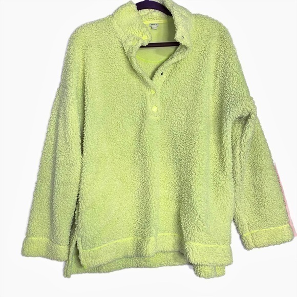 aerie Tops - Aerie Neon Quarter Snap Button Sherpa Fleece
Sweater Pullover